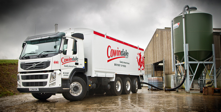 Muldoon Transport Systems - Animal Feed Rigid Vehicle